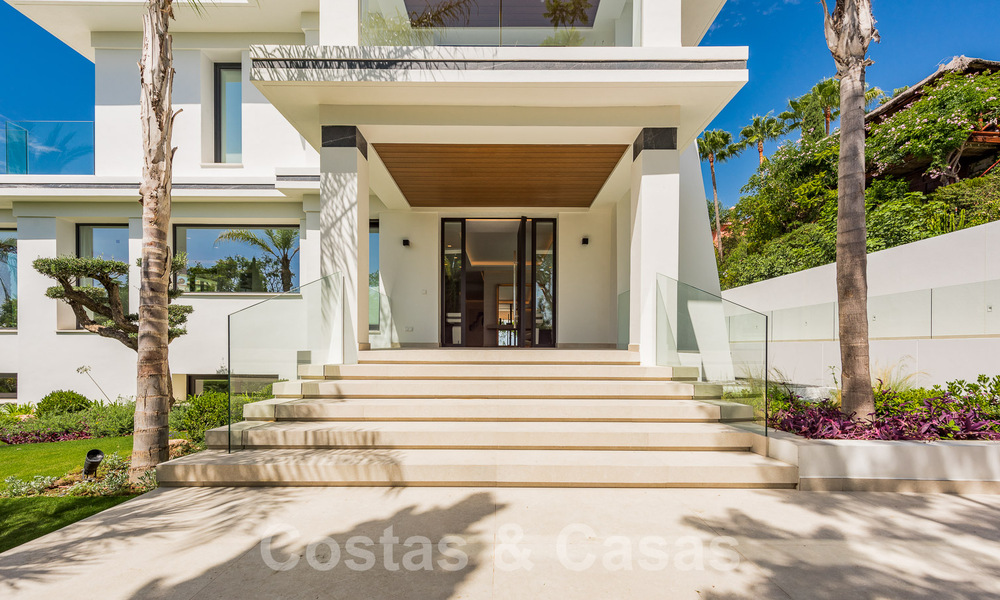 Villa neuve, moderniste et design à vendre avec vue sur le terrain de golf dans un resort de golf, Marbella - Benahavis 55505