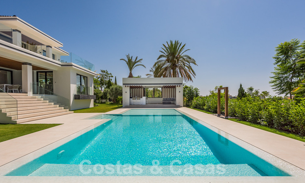 Villa neuve, moderniste et design à vendre avec vue sur le terrain de golf dans un resort de golf, Marbella - Benahavis 55509