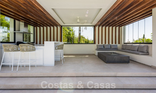 Villa neuve, moderniste et design à vendre avec vue sur le terrain de golf dans un resort de golf, Marbella - Benahavis 55512 