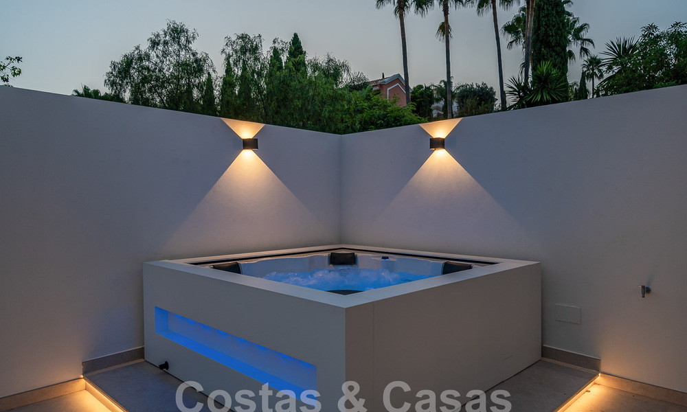 Villa neuve, moderniste et design à vendre avec vue sur le terrain de golf dans un resort de golf, Marbella - Benahavis 55523