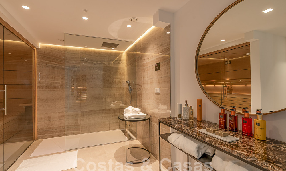 Villa neuve, moderniste et design à vendre avec vue sur le terrain de golf dans un resort de golf, Marbella - Benahavis 55532