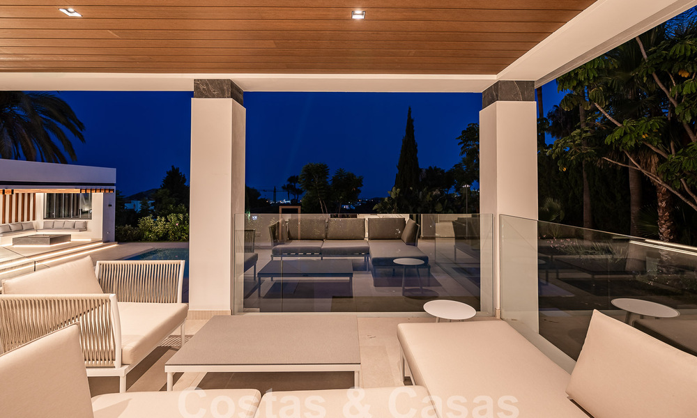 Villa neuve, moderniste et design à vendre avec vue sur le terrain de golf dans un resort de golf, Marbella - Benahavis 55541