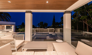 Villa neuve, moderniste et design à vendre avec vue sur le terrain de golf dans un resort de golf, Marbella - Benahavis 55541 