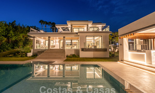 Villa neuve, moderniste et design à vendre avec vue sur le terrain de golf dans un resort de golf, Marbella - Benahavis 55548 