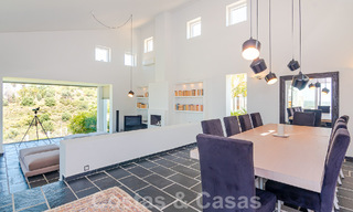Spacieuse villa de luxe à vendre avec vue panoramique sur la mer sur un grand terrain à Mijas, Costa del Sol 55590 