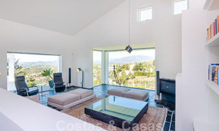Spacieuse villa de luxe à vendre avec vue panoramique sur la mer sur un grand terrain à Mijas, Costa del Sol 55591 