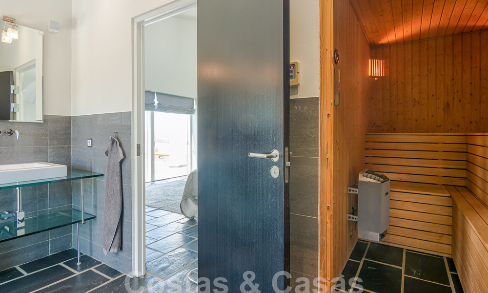 Spacieuse villa de luxe à vendre avec vue panoramique sur la mer sur un grand terrain à Mijas, Costa del Sol 55603