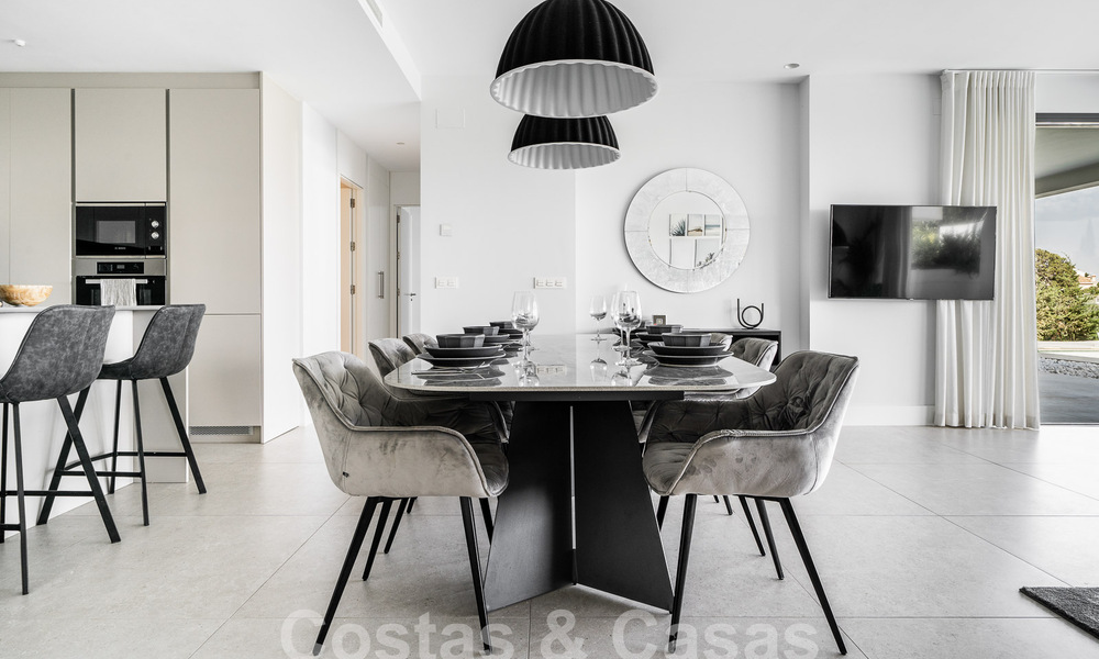 Luxueux appartement moderne au rez-de-chaussée avec piscine privée et vue sur la mer, à Marbella - Benahavis 55632