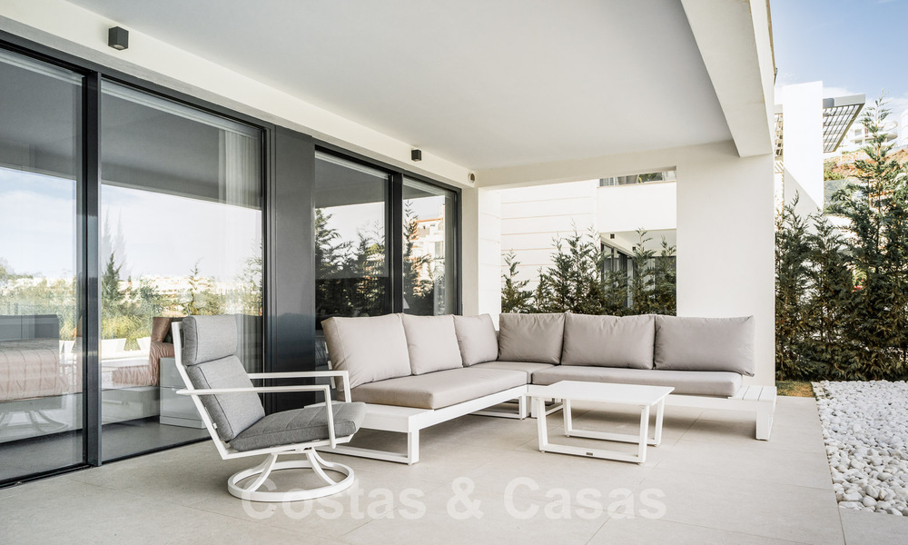 Luxueux appartement moderne au rez-de-chaussée avec piscine privée et vue sur la mer, à Marbella - Benahavis 55636