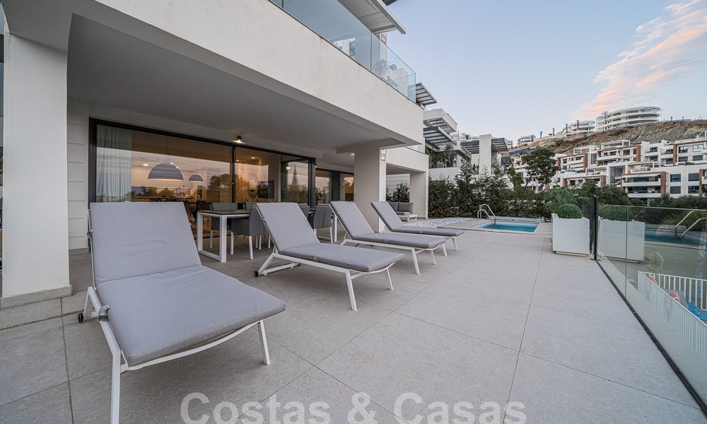Luxueux appartement moderne au rez-de-chaussée avec piscine privée et vue sur la mer, à Marbella - Benahavis 55646