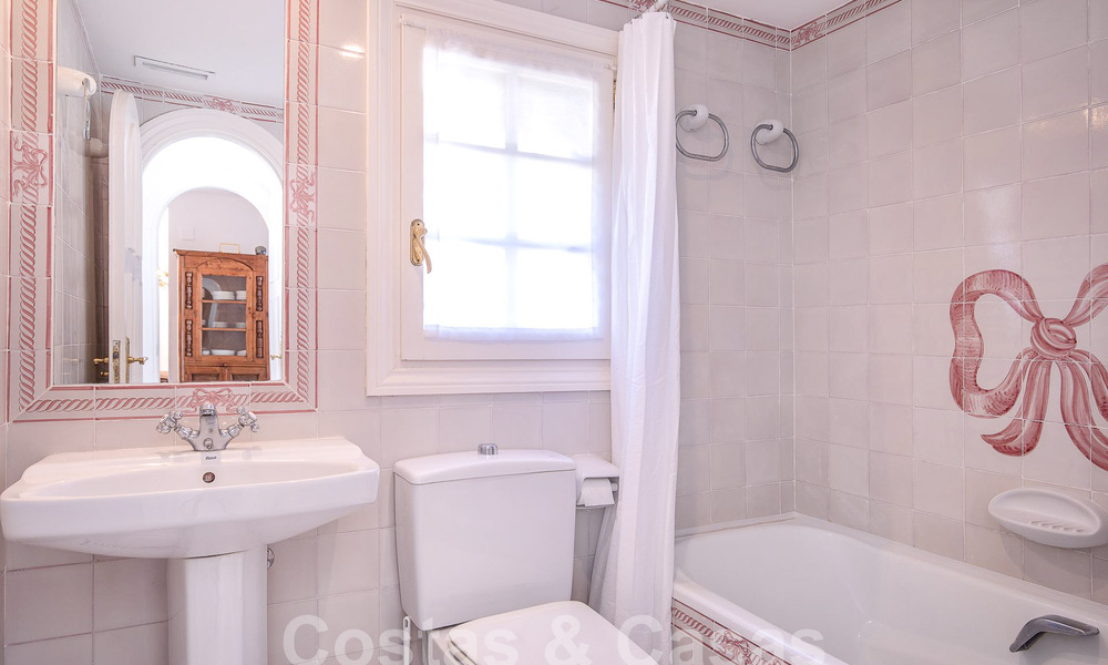 Belle maison pittoresque au charme andalou à vendre à deux pas de la plage à Guadalmina Baja, Marbella 55376