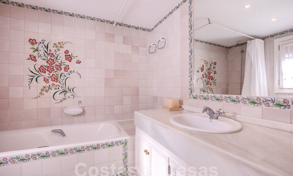 Belle maison pittoresque au charme andalou à vendre à deux pas de la plage à Guadalmina Baja, Marbella 55381