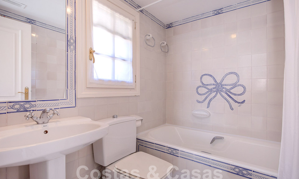 Belle maison pittoresque au charme andalou à vendre à deux pas de la plage à Guadalmina Baja, Marbella 55384