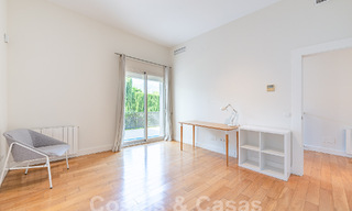 Luxueuse villa méditerranéenne de plain-pied à vendre dans un quartier résidentiel isolé du Golden Mile, Marbella 55737 