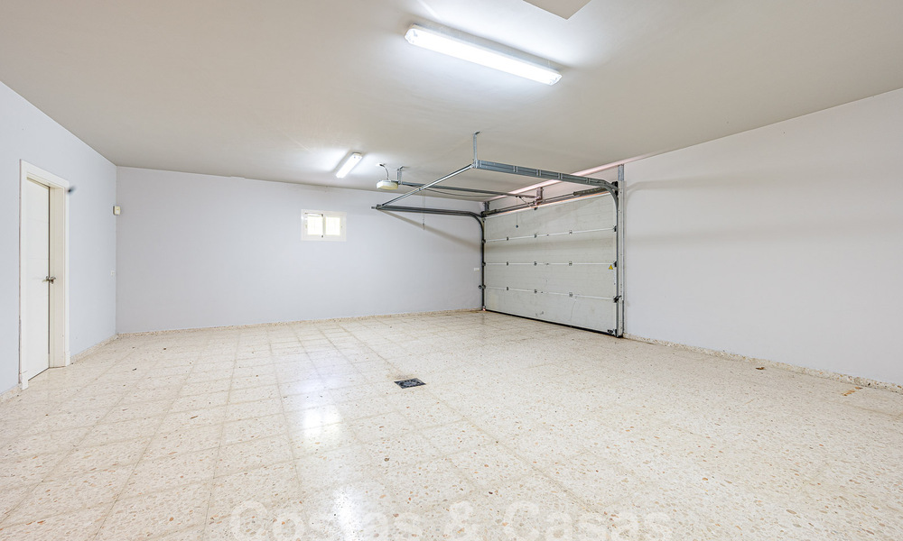 Luxueuse villa méditerranéenne de plain-pied à vendre dans un quartier résidentiel isolé du Golden Mile, Marbella 55738