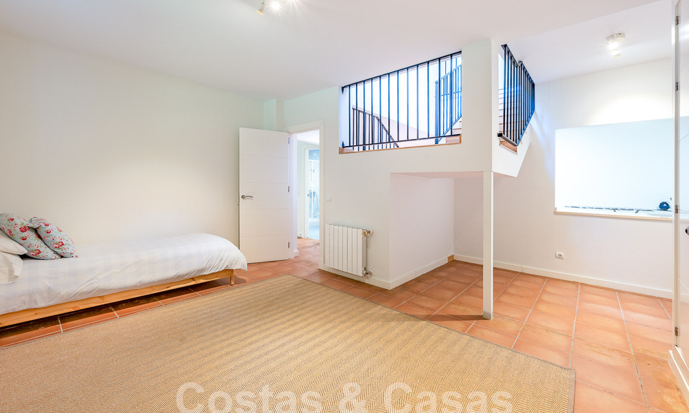 Luxueuse villa méditerranéenne de plain-pied à vendre dans un quartier résidentiel isolé du Golden Mile, Marbella 55740