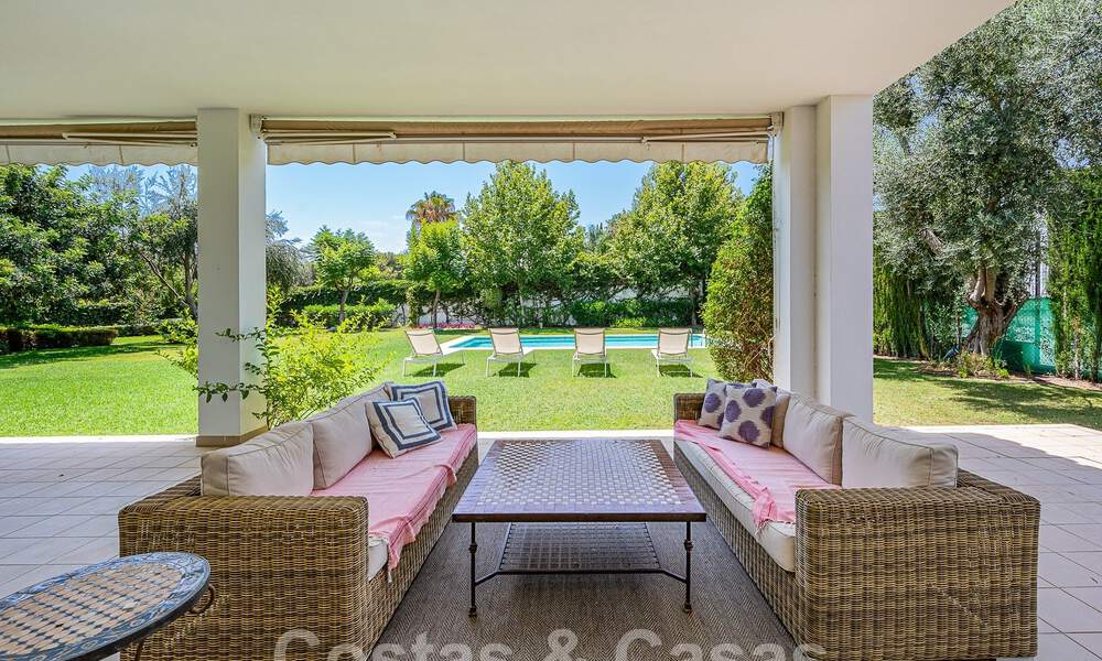 Luxueuse villa méditerranéenne de plain-pied à vendre dans un quartier résidentiel isolé du Golden Mile, Marbella 55742