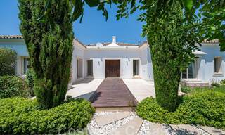 Luxueuse villa méditerranéenne de plain-pied à vendre dans un quartier résidentiel isolé du Golden Mile, Marbella 55746 