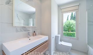 Luxueuse villa méditerranéenne de plain-pied à vendre dans un quartier résidentiel isolé du Golden Mile, Marbella 55749 