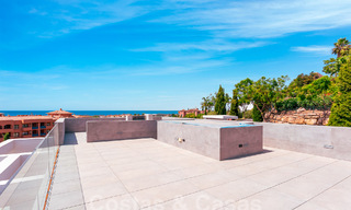 Nouvelle villa design et moderne à vendre avec vue imprenable sur la mer dans un complexe de golf cinq étoiles à Marbella - Benahavis 55827 