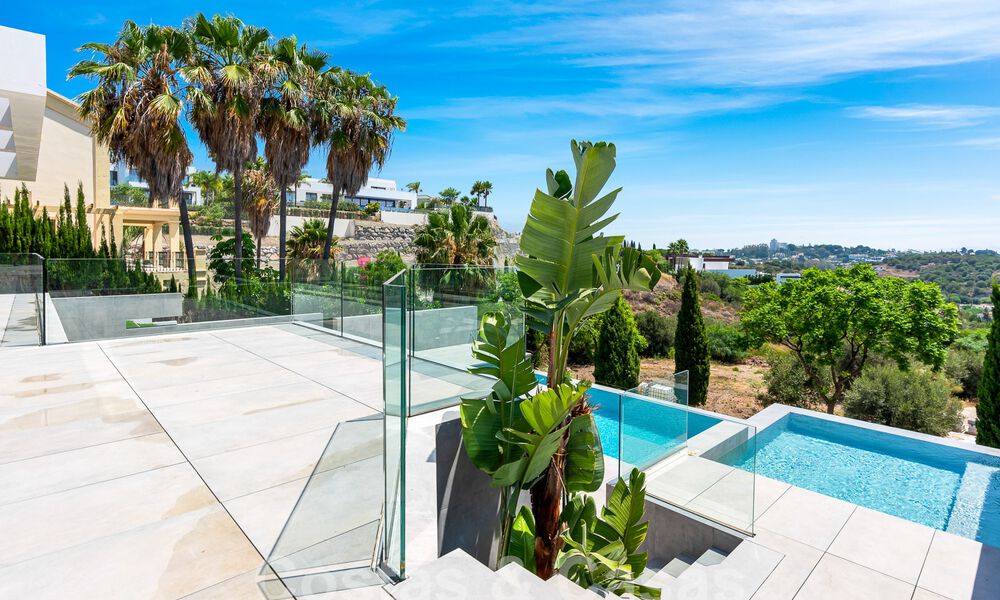 Nouvelle villa design et moderne à vendre avec vue imprenable sur la mer dans un complexe de golf cinq étoiles à Marbella - Benahavis 55830