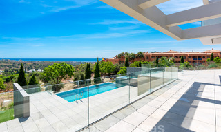 Nouvelle villa design et moderne à vendre avec vue imprenable sur la mer dans un complexe de golf cinq étoiles à Marbella - Benahavis 55831 