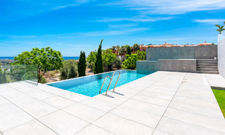 Nouvelle villa design et moderne à vendre avec vue imprenable sur la mer dans un complexe de golf cinq étoiles à Marbella - Benahavis 55832 