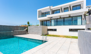 Nouvelle villa design et moderne à vendre avec vue imprenable sur la mer dans un complexe de golf cinq étoiles à Marbella - Benahavis 55835 