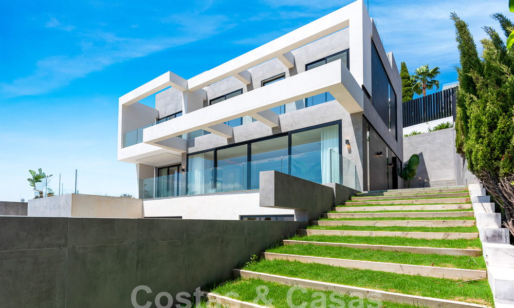 Nouvelle villa design et moderne à vendre avec vue imprenable sur la mer dans un complexe de golf cinq étoiles à Marbella - Benahavis 55836