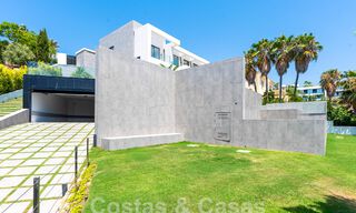 Nouvelle villa design et moderne à vendre avec vue imprenable sur la mer dans un complexe de golf cinq étoiles à Marbella - Benahavis 55838 