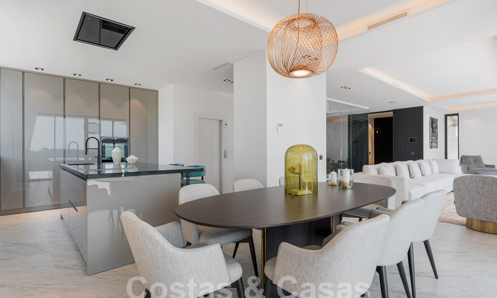 Nouvelle villa design et moderne à vendre avec vue imprenable sur la mer dans un complexe de golf cinq étoiles à Marbella - Benahavis 55866