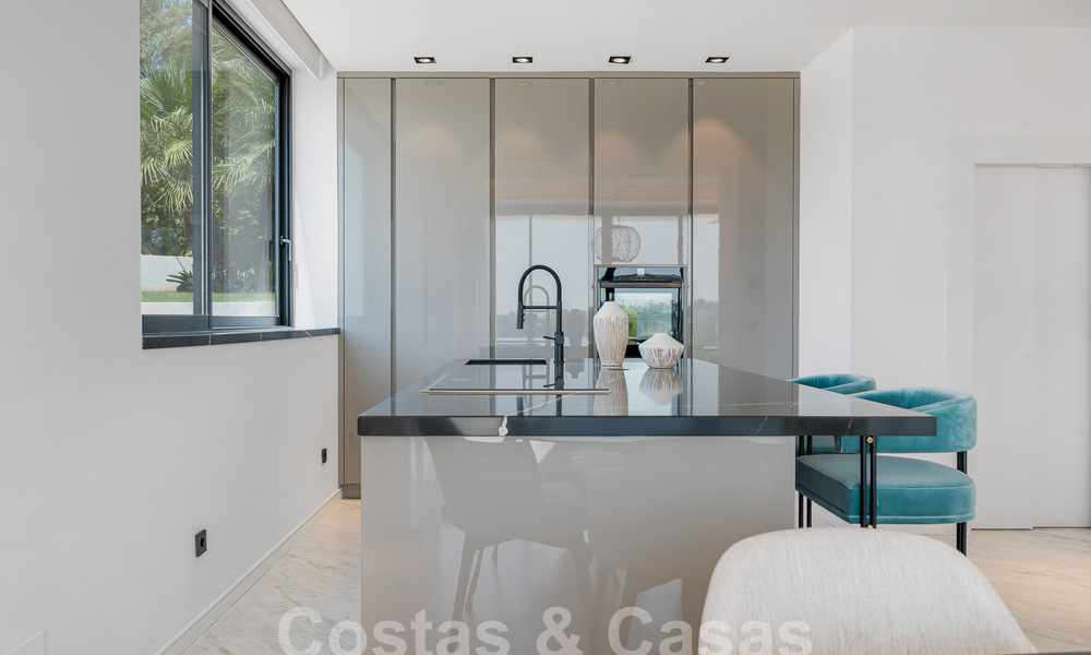 Nouvelle villa design et moderne à vendre avec vue imprenable sur la mer dans un complexe de golf cinq étoiles à Marbella - Benahavis 55867