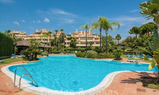 Luxueux penthouse en duplex à vendre dans un complexe fermé adjacent au terrain de golf à Marbella - Benahavis 56031 