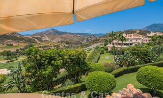 Luxueux penthouse en duplex à vendre dans un complexe fermé adjacent au terrain de golf à Marbella - Benahavis 56037 