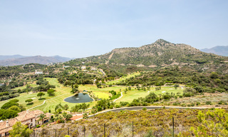 Villa de luxe ultra-moderne, prête à être emménagée, à vendre sur le front de golf du prestigieux Marbella Club Golf Resort à Benahavis 56139 
