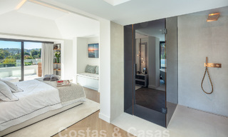 Villa supérieure rénovée de style moderne à vendre au cœur de la vallée du golf de Nueva Andalucia, Marbella 56043 