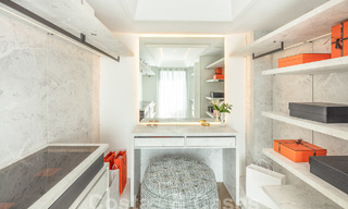 Villa supérieure rénovée de style moderne à vendre au cœur de la vallée du golf de Nueva Andalucia, Marbella 56048 