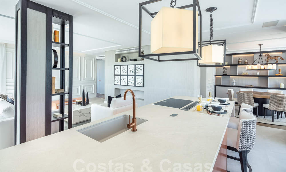 Villa supérieure rénovée de style moderne à vendre au cœur de la vallée du golf de Nueva Andalucia, Marbella 56053