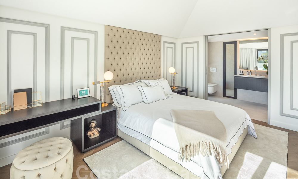 Villa supérieure rénovée de style moderne à vendre au cœur de la vallée du golf de Nueva Andalucia, Marbella 56060