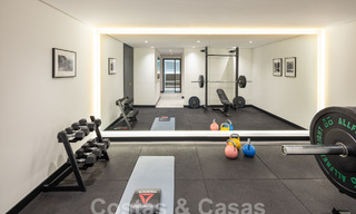 Villa supérieure rénovée de style moderne à vendre au cœur de la vallée du golf de Nueva Andalucia, Marbella 56067 