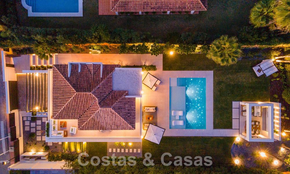 Villa supérieure rénovée de style moderne à vendre au cœur de la vallée du golf de Nueva Andalucia, Marbella 56071