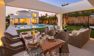 Villa supérieure rénovée de style moderne à vendre au cœur de la vallée du golf de Nueva Andalucia, Marbella 56073 
