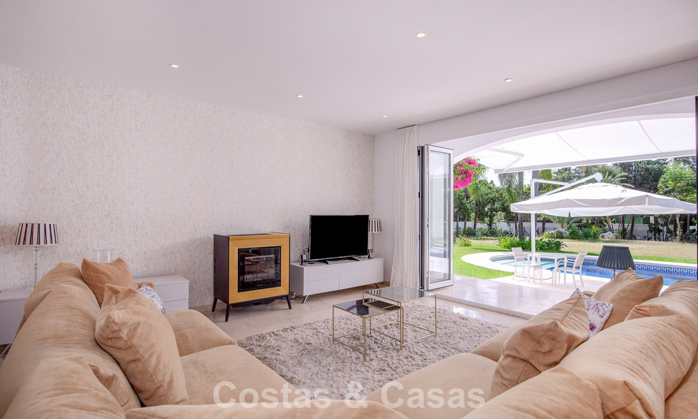 Villa de plain-pied à vendre à quelques pas de la plage sur le nouveau Golden Mile entre Marbella et Estepona 56500