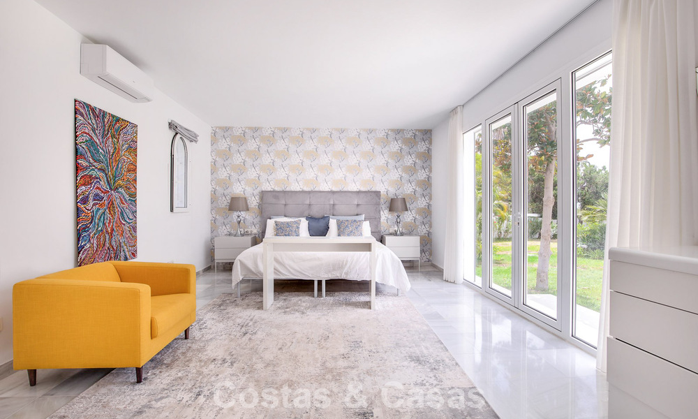 Villa de plain-pied à vendre à quelques pas de la plage sur le nouveau Golden Mile entre Marbella et Estepona 56505