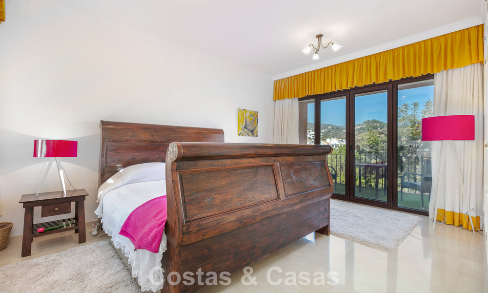Prestigieuse villa de luxe à vendre dans un style espagnol classique avec vue sur la mer à La Quinta à Marbella - Benahavis 56526