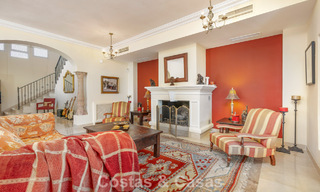 Prestigieuse villa de luxe à vendre dans un style espagnol classique avec vue sur la mer à La Quinta à Marbella - Benahavis 56533 