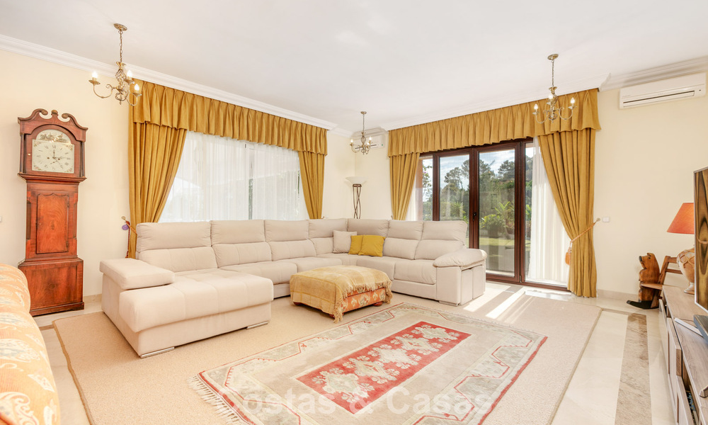 Prestigieuse villa de luxe à vendre dans un style espagnol classique avec vue sur la mer à La Quinta à Marbella - Benahavis 56538