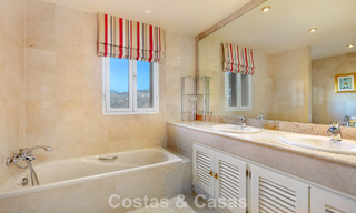 Prestigieuse villa de luxe à vendre dans un style espagnol classique avec vue sur la mer à La Quinta à Marbella - Benahavis 56546 