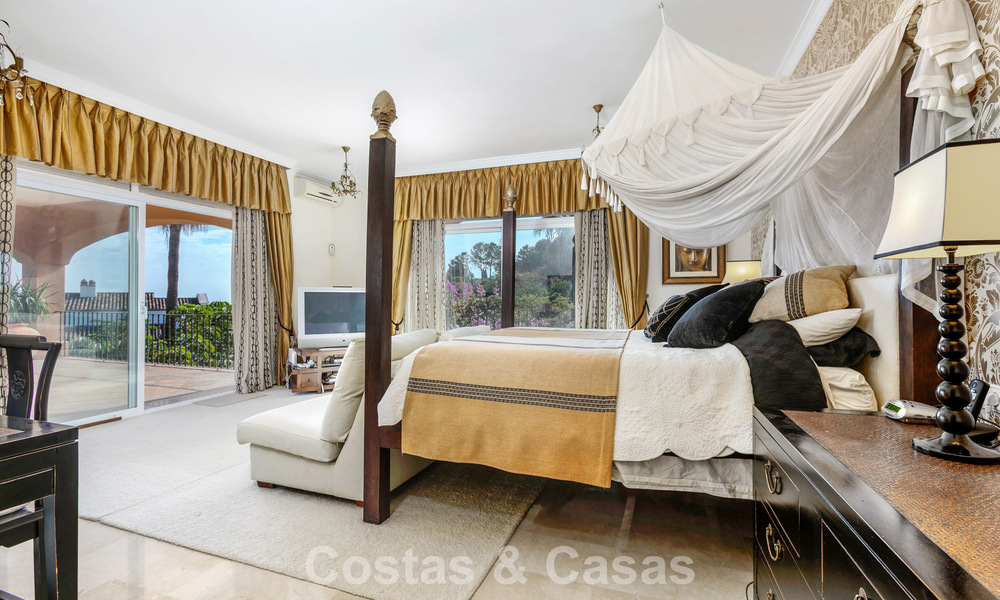 Prestigieuse villa de luxe à vendre dans un style espagnol classique avec vue sur la mer à La Quinta à Marbella - Benahavis 56548