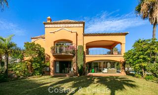 Prestigieuse villa de luxe à vendre dans un style espagnol classique avec vue sur la mer à La Quinta à Marbella - Benahavis 56556 